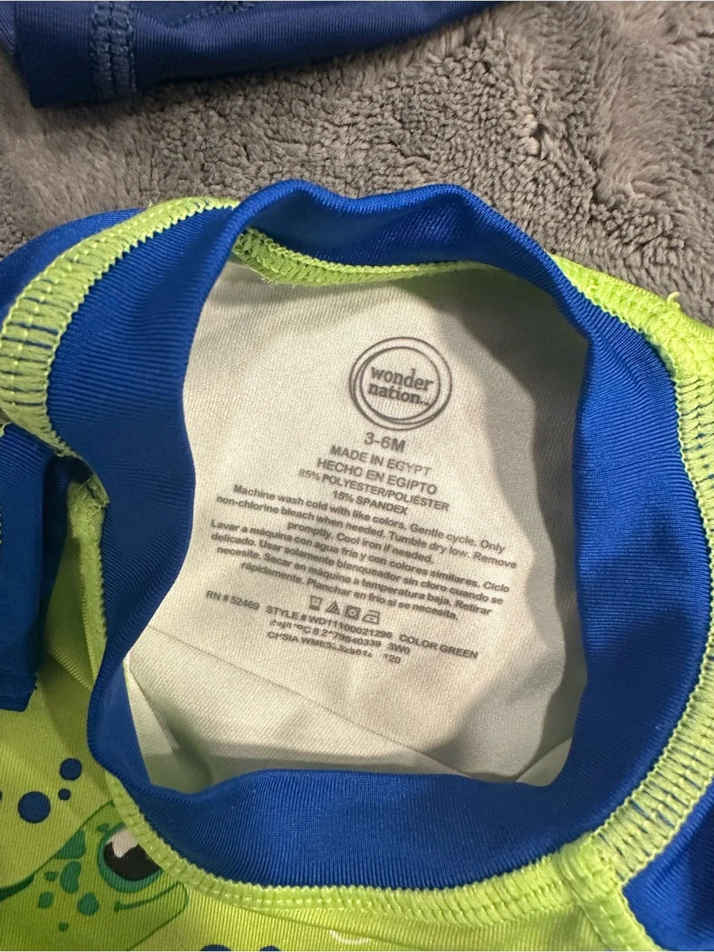 wonder nation Navy, Blue & Lime Kids Two-Piece Rashguard Swim Set with Turtle
